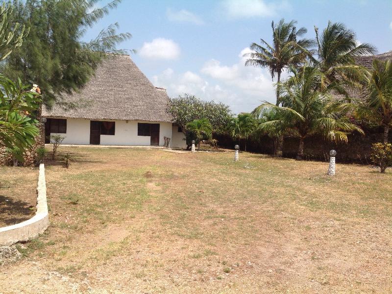 Queen K Cottages Watamu At Chrystal Homes Esterno foto